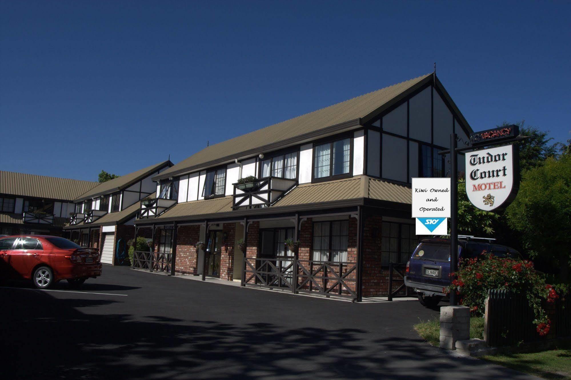 Tudor Court Motel Christchurch Exterior photo